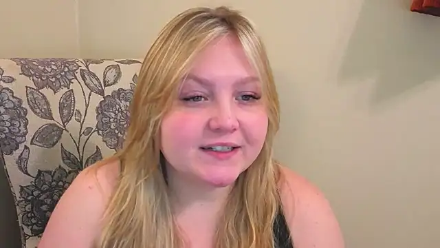 PhatAssBlond online show from April 13, 8:31 pm