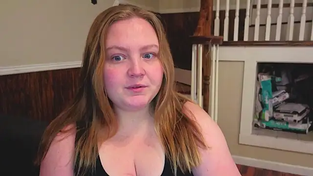 PhatAssBlond online show from February 9, 6:10 pm