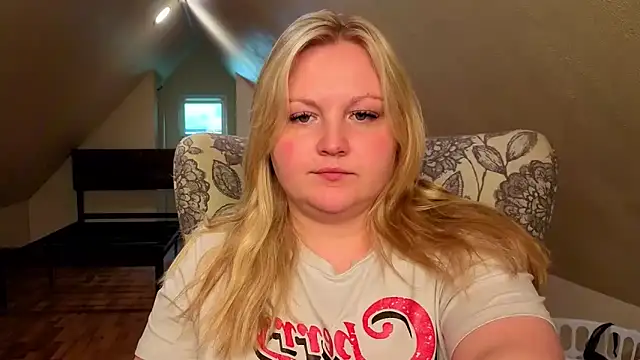 PhatAssBlond online show from May 16, 8:41 pm