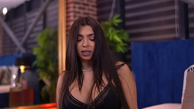 Snapshot of NicoleCellini chatting on October 29, 6:43 pm NicoleCellini online show from October 29, 6:43 pm