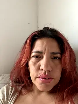 lia huan online show from September 25, 2:05 pm