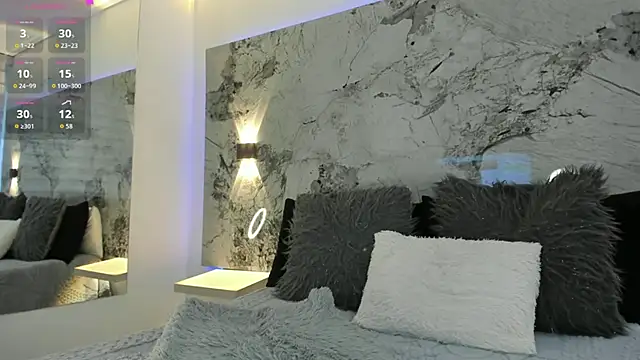 Snapshot of LIZ_HOLMES chatting on October 17, 12:08 pm LIZ HOLMES online show from October 17, 12:08 pm