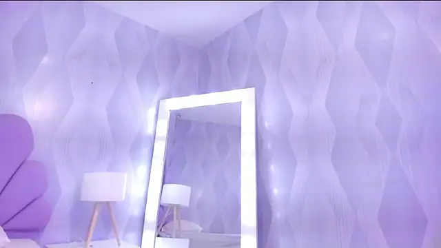 Snapshot of abby_adams20 chatting on October 10, 6:51 am abby adams20 online show from October 10, 6:51 am