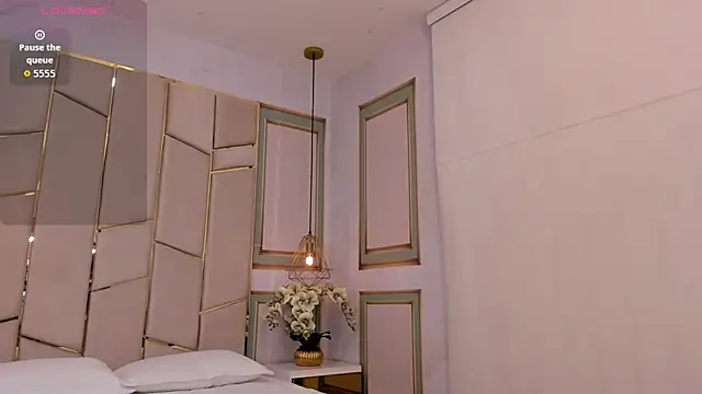 Snapshot of abby_adams20 chatting on October 26, 2:07 am abby adams20 online show from October 26, 2:07 am