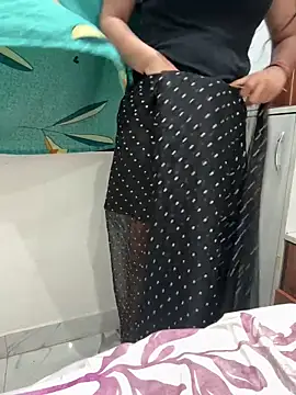 Snapshot of AASHI66 chatting on October 21, 5:50 pm AASHI66 online show from October 21, 5:50 pm