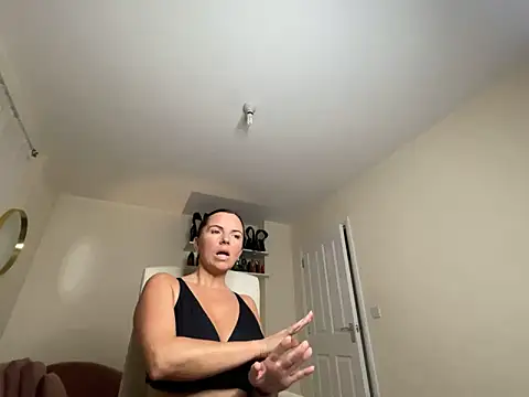 GoddessAlexi1 online show from October 9, 4:11 pm