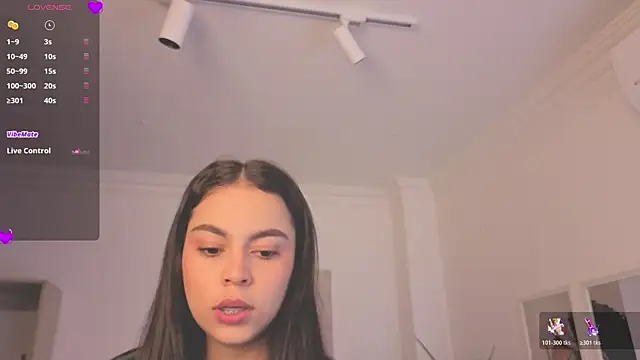 Aleejaa   online show from November 25, 11:23 am