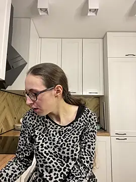 Snapshot of MartiniiSelenna chatting on September 29, 5:34 am MartiniiSelenna online show from September 29, 5:34 am