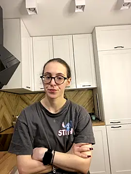 Snapshot of MartiniiSelenna chatting on October 2, 6:29 am MartiniiSelenna online show from October 2, 6:29 am