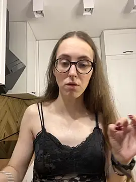 Snapshot of MartiniiSelenna chatting on September 22, 7:29 am MartiniiSelenna online show from September 22, 7:29 am