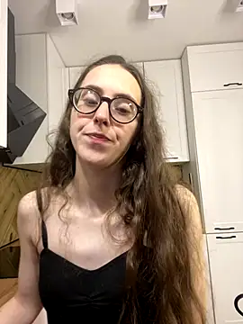 Snapshot of MartiniiSelenna chatting on October 11, 7:35 am MartiniiSelenna online show from October 11, 7:35 am