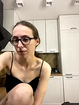 Snapshot of MartiniiSelenna chatting on September 20, 7:06 am MartiniiSelenna online show from September 20, 7:06 am