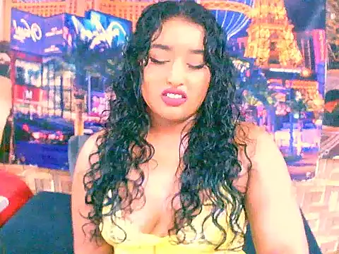 Snapshot of IndianAngel4u chatting on October 7, 5:34 am IndianAngel4u online show from October 7, 5:34 am