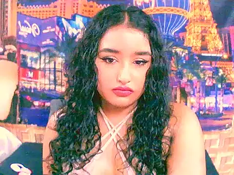 Snapshot of IndianAngel4u chatting on September 27, 6:09 am IndianAngel4u online show from September 27, 6:09 am