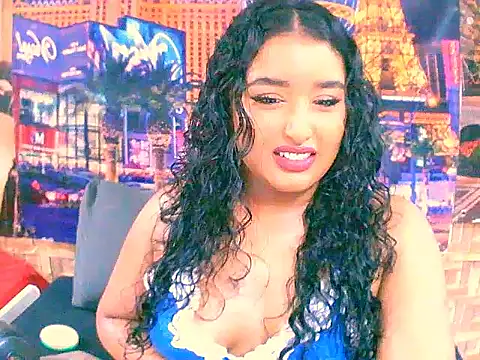 Snapshot of IndianAngel4u chatting on October 8, 5:45 am IndianAngel4u online show from October 8, 5:45 am