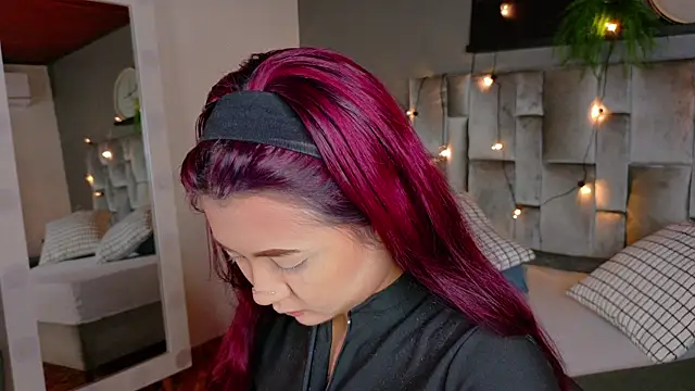 Snapshot of alaia-rogers chatting on October 8, 11:47 am alaia-rogers online show from October 8, 11:47 am