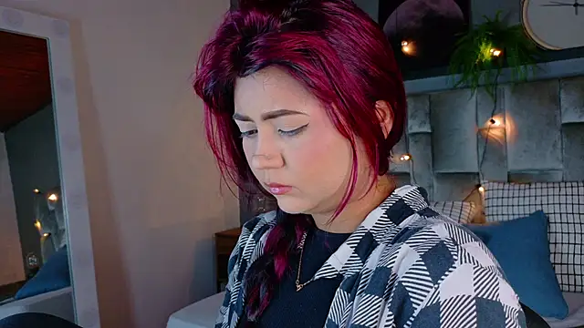 Snapshot of alaia-rogers chatting on October 7, 11:47 am alaia-rogers online show from October 7, 11:47 am