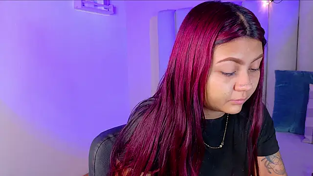 Snapshot of alaia-rogers chatting on October 23, 11:49 am alaia-rogers online show from October 23, 11:49 am