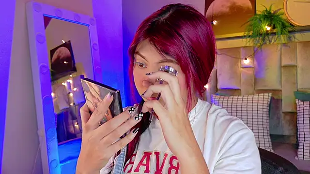 Snapshot of alaia-rogers chatting on October 10, 11:59 am alaia-rogers online show from October 10, 11:59 am