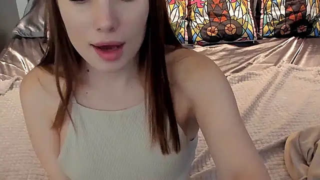 IceDanielles online show from November 3, 2:32 pm