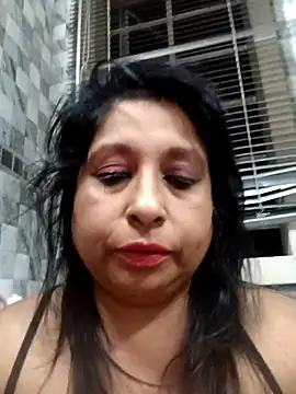 Snapshot of raniofsex02 chatting on October 27, 1:34 am raniofsex02 online show from October 27, 1:34 am