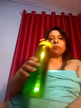 Snapshot of raniofsex02 chatting on October 18, 2:58 am raniofsex02 online show from October 18, 2:58 am