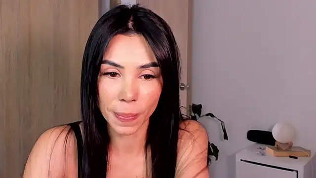 Snapshot of AnaHenao chatting on October 16, 8:33 pm AnaHenao online show from October 16, 8:33 pm