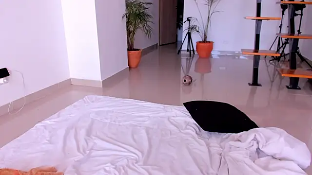 Snapshot of AnaHenao chatting on September 21, 5:00 pm AnaHenao online show from September 21, 5:00 pm