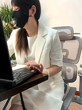 Annabody online show from September 23, 7:39 am