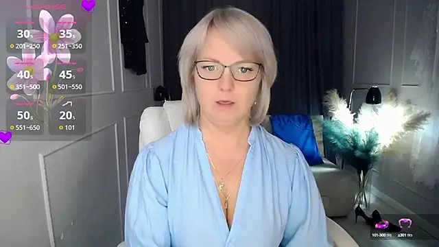 Juarnea online show from October 3, 2:22 pm