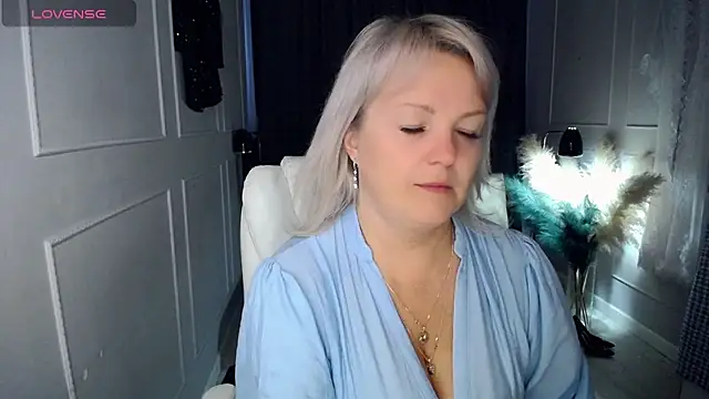 Juarnea online show from March 30, 10:37 am