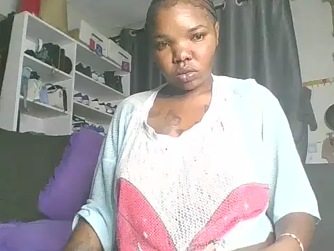 Snapshot of sweet_bigclit chatting on September 21, 4:55 am sweet bigclit online show from September 21, 4:55 am