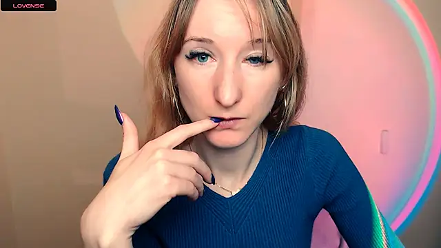 Snapshot of AmandaSell chatting on October 23, 7:47 am AmandaSell online show from October 23, 7:47 am