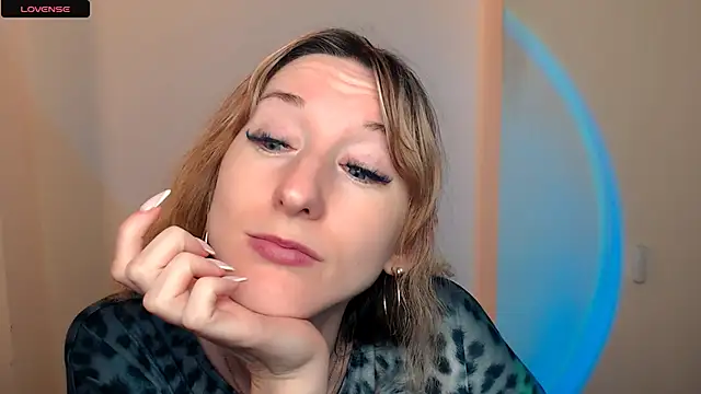 Snapshot of AmandaSell chatting on September 23, 7:39 am AmandaSell online show from September 23, 7:39 am