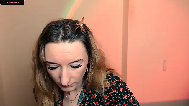 Snapshot of AmandaSell chatting on November 1, 10:41 am AmandaSell online show from November 1, 10:41 am