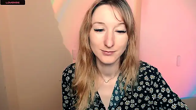 Snapshot of AmandaSell chatting on October 13, 8:50 am AmandaSell online show from October 13, 8:50 am