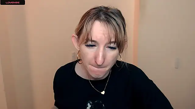 Snapshot of AmandaSell chatting on September 18, 8:13 am AmandaSell online show from September 18, 8:13 am