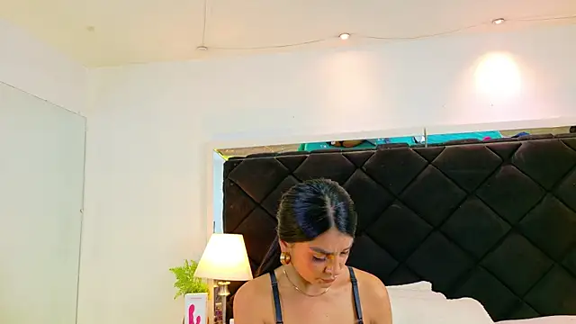 Snapshot of Holly_Brensonexx_ chatting on September 18, 2:59 pm Holly Brensonexx online show from September 18, 2:59 pm