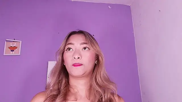 Snapshot of vale_ross_ chatting on September 16, 3:03 am vale ross online show from September 16, 3:03 am