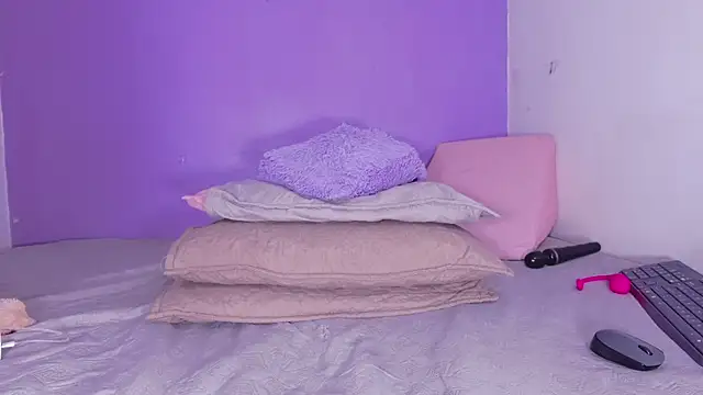 vale ross  online show from November 26, 3:18 am