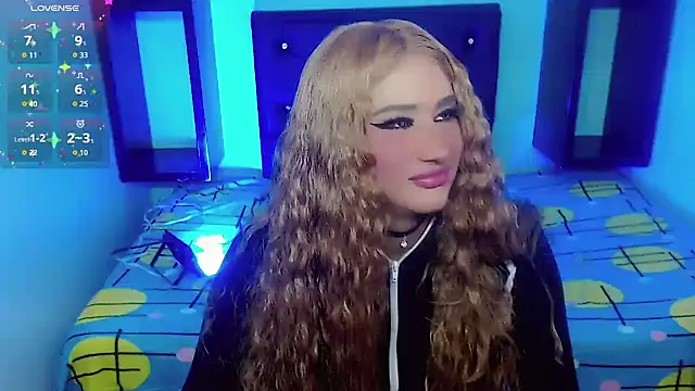 kinverly sexyx online show from April 11, 7:45 am