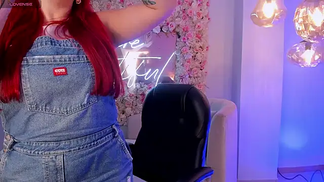 Snapshot of ViolettCastel chatting on October 26, 11:16 am ViolettCastel online show from October 26, 11:16 am