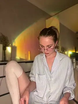 Snapshot of LoveGameSexx chatting on October 4, 6:23 pm LoveGameSexx online show from October 4, 6:23 pm