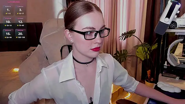 LoveGameSexx online show from April 10, 9:04 am