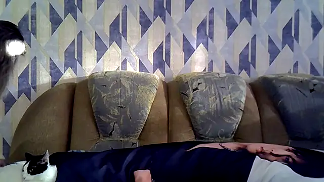 AnitaWillias online show from March 18, 1:16 pm