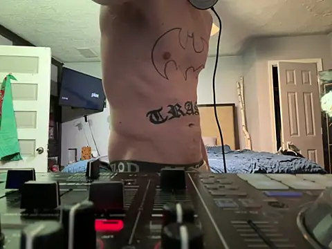 trash4cash online show from January 15, 11:00 pm