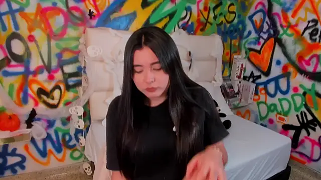 Liana Bernocchi online show from October 19, 8:22 pm