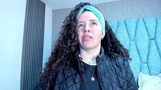 Valeria  soler online show from September 29, 1:05 pm