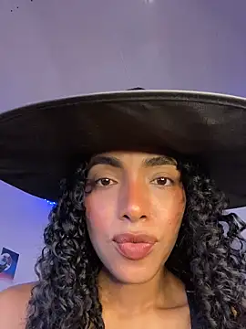 Snapshot of nicoleebony1 chatting on October 31, 8:57 pm nicoleebony1 online show from October 31, 8:57 pm