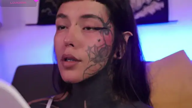 SylveonFox online show from October 28, 11:05 am